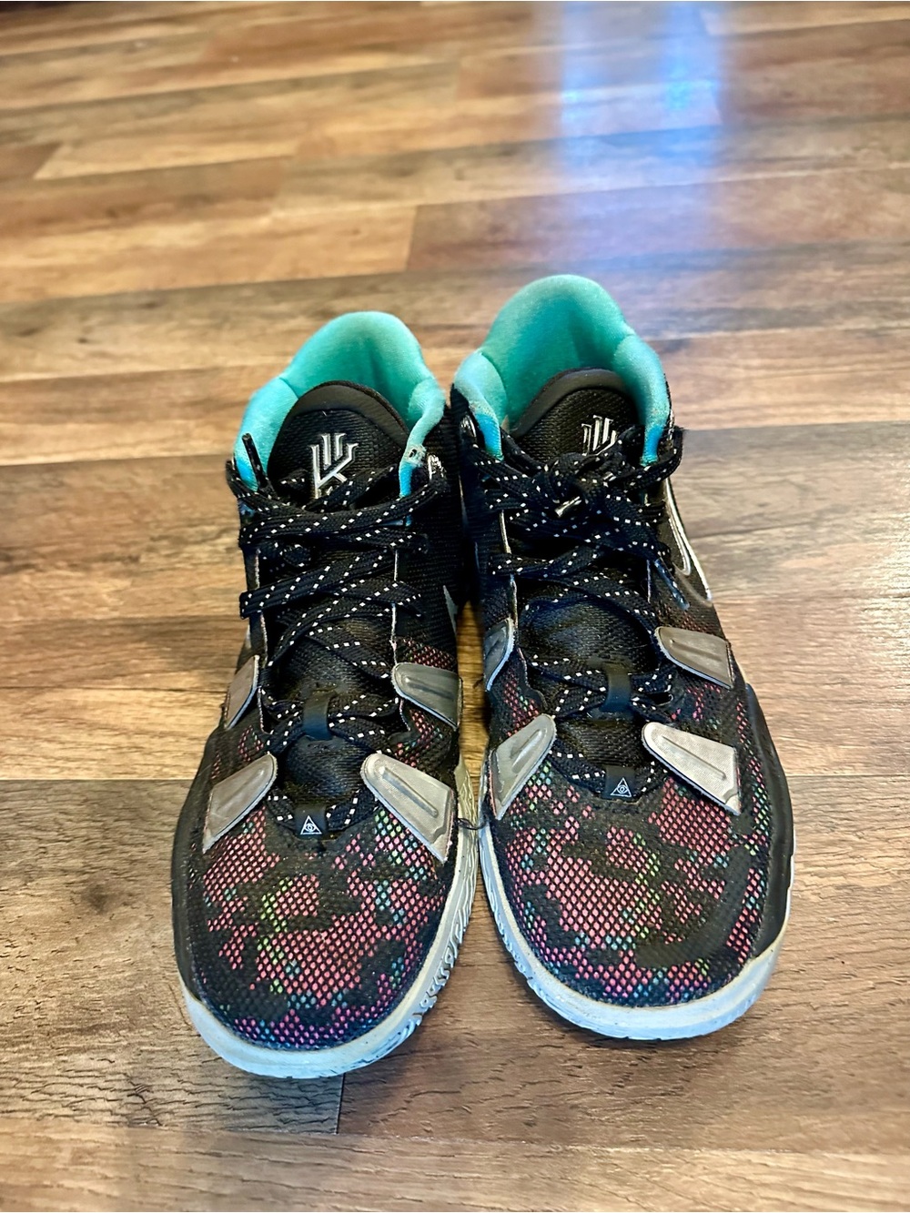 Nike Kyrie 7 sneakers GS size 5Y
